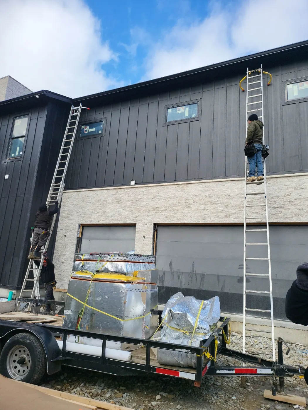 Trim and flashing detail on a Cartersburg siding job